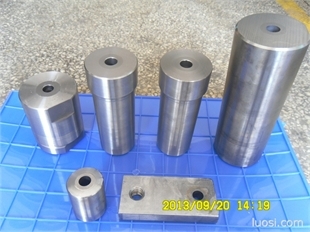 多沖程模具,華人螺絲網(wǎng)提供各種多沖程模具報(bào)價(jià)、價(jià)格、生產(chǎn)廠家、供應(yīng)商-東莞市大朗奧倫精密模具廠